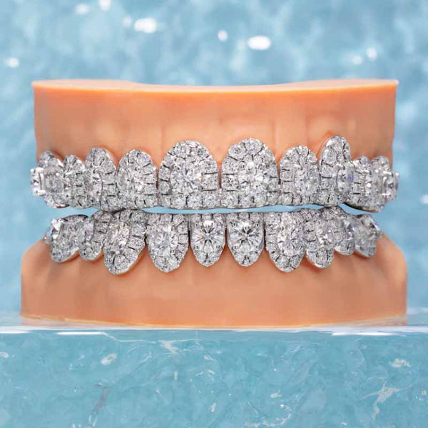 50 Pointer Stone On Center Moissanite Diamond Grillz
